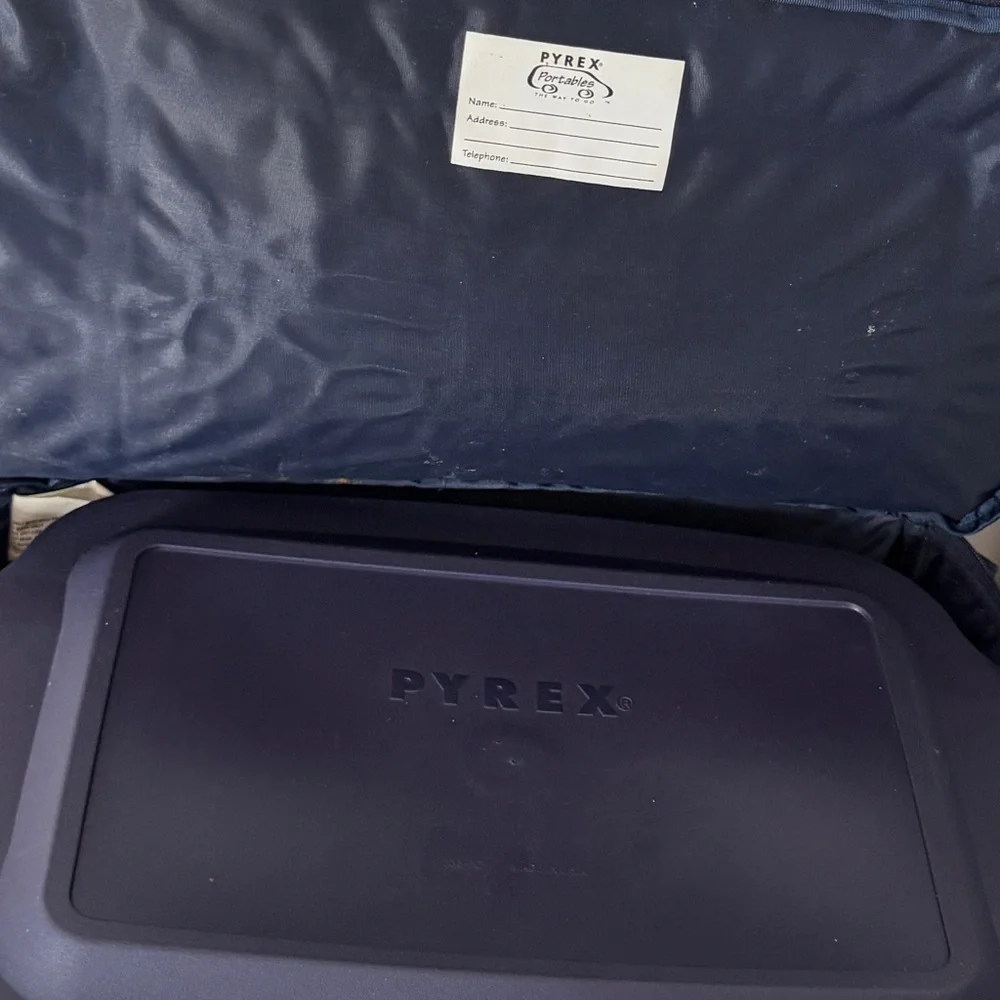 Pyrex - Picture 2 of 4